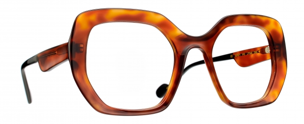 Caroline Abram LYNN - Louise: a frame as feminine as it is...